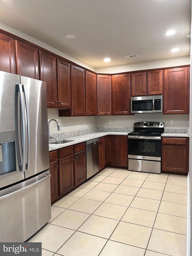 1324 W Chester Pike unit 113, West Chester, PA 19382 - photo 3