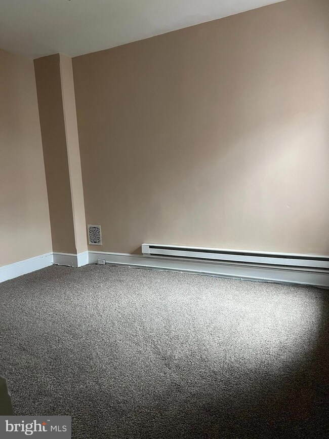 330 N Front St, Reading, PA 19601 - photo 6