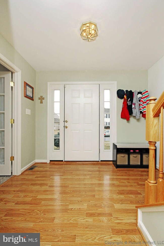 5237 Ivywood Dr S, Frederick, MD 21703 - photo 2