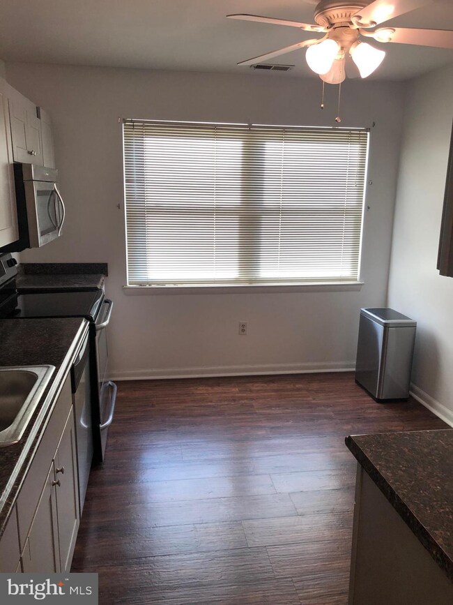 17 Juliet Ln unit 201, Nottingham, MD 21236 - photo 7