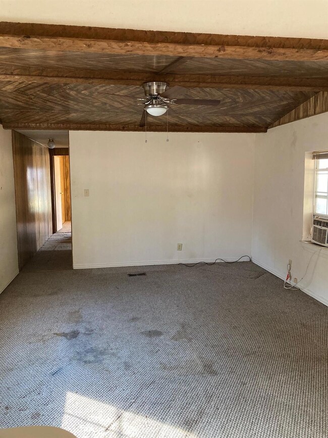 4004 Rance Dr, Granbury, TX 76049 - photo 3