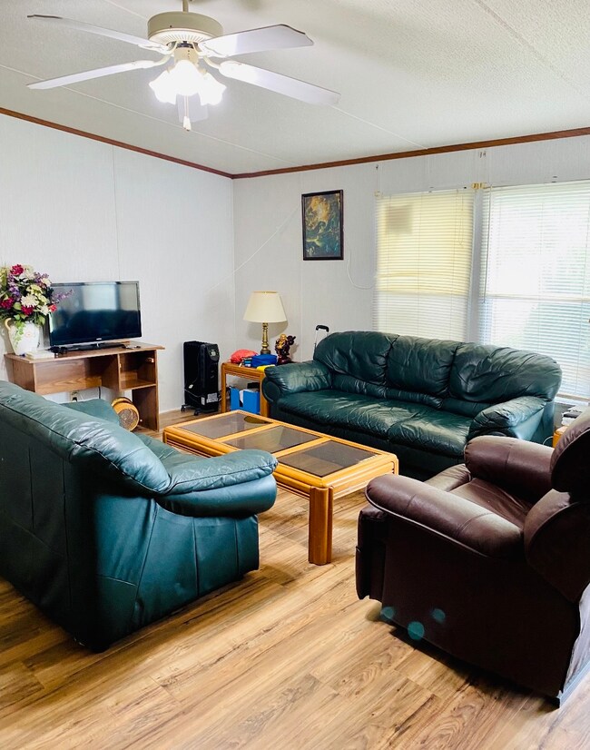 33168 Wedgewood Dr, Magnolia, TX 77354 - photo 6