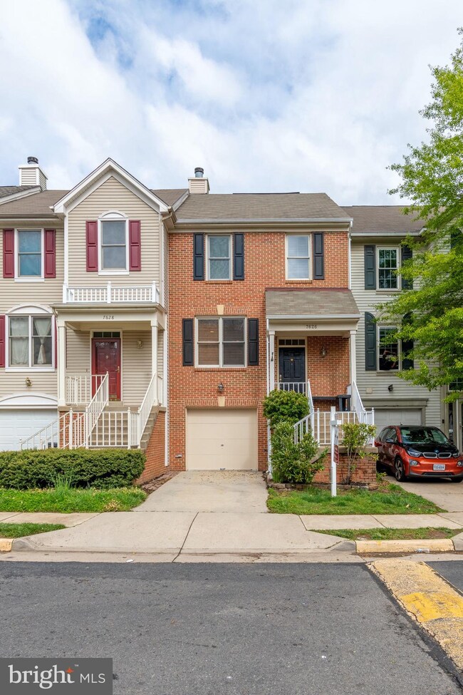 7626 Monitor Ct, Manassas, VA 20109 - photo 2