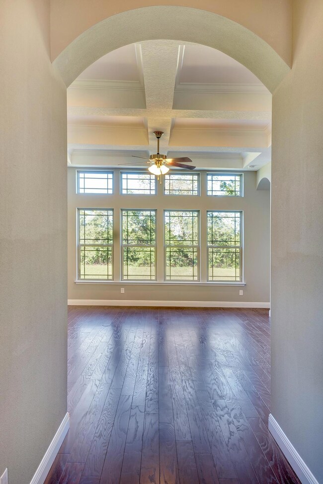 BEAUFORT EXTENDED FOYER
