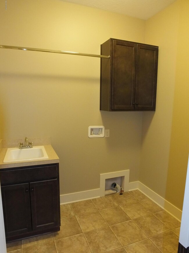 7067 Mindew Dr SW unit 40, Byron Center, MI 49315 - photo 6