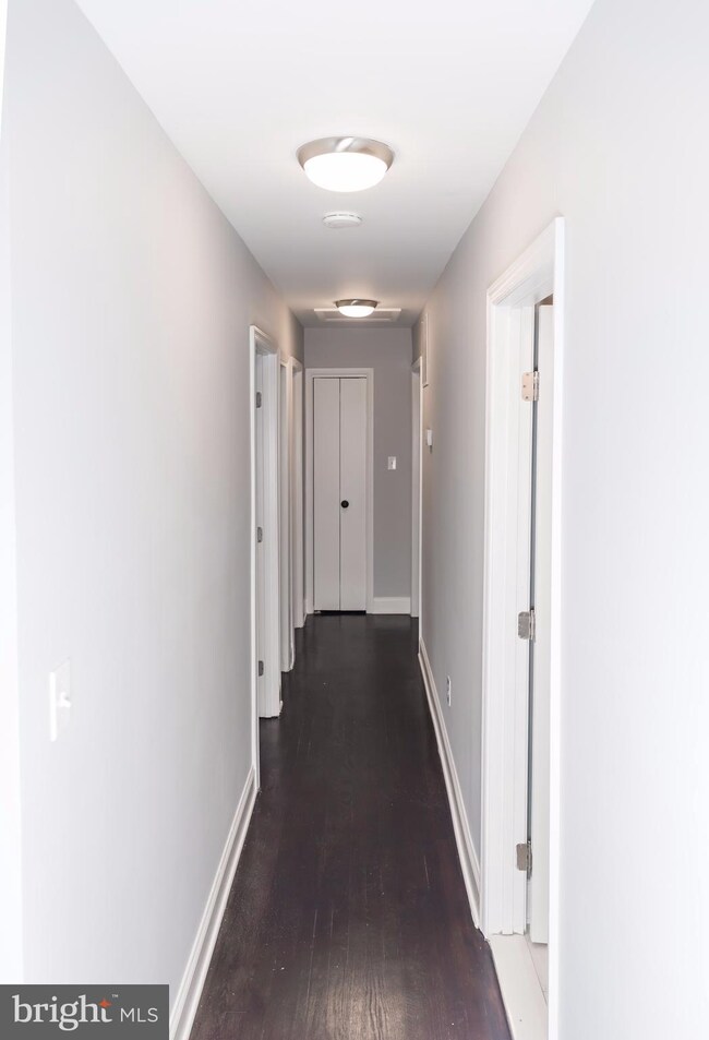 9007 Brightlea Ct, Lanham, MD 20706 - photo 6