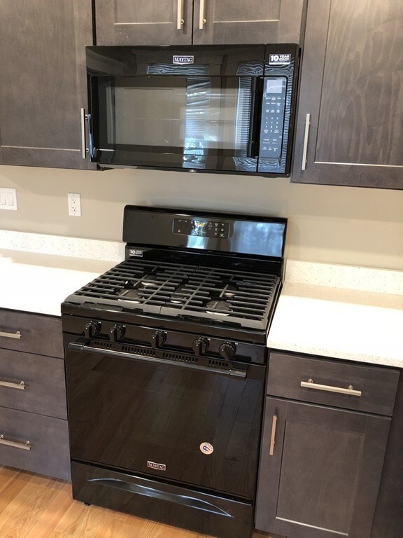 4094 Washington St unit 3L, Boston, MA 02131 - photo 2