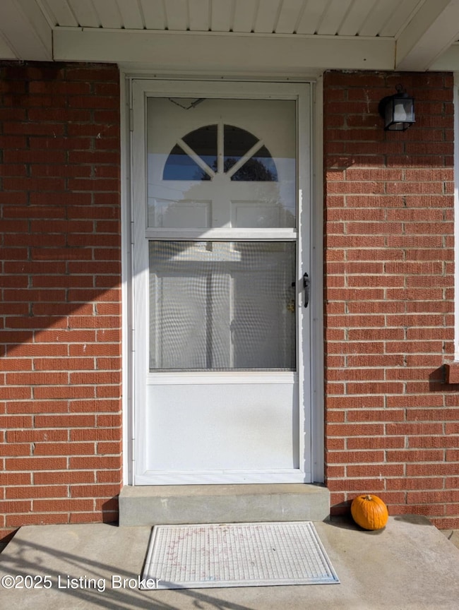 6819 Monty Ln, Louisville, KY 40291 - photo 6