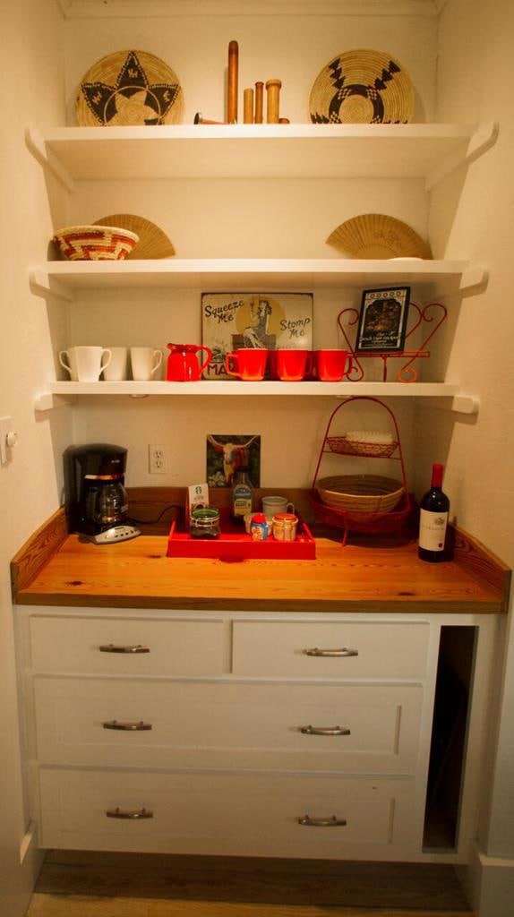 517 W Peach St, Fredericksburg, TX 78624 - photo 7