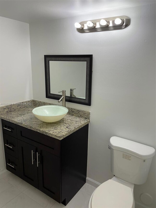 18326 NW 68th Ave unit A, Hialeah, FL 33015 - photo 4