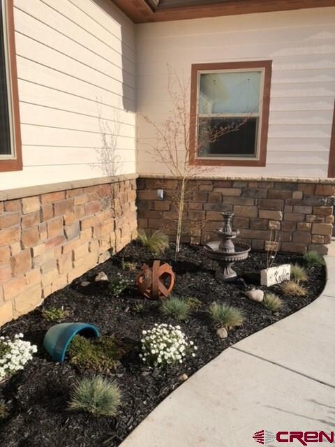 Beautiful new entry landscaping