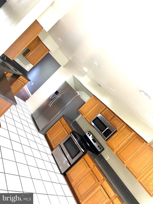 8014 Upperfield Ct, Owings Mills, MD 21117 - photo 2