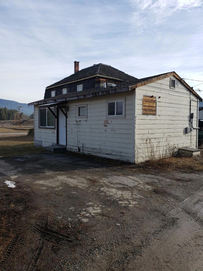 211 W 2nd St, Libby, MT 59923 - photo 3
