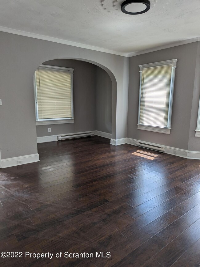 827 N Main 1st Floor Ave, Scranton, PA 18504 - photo 4