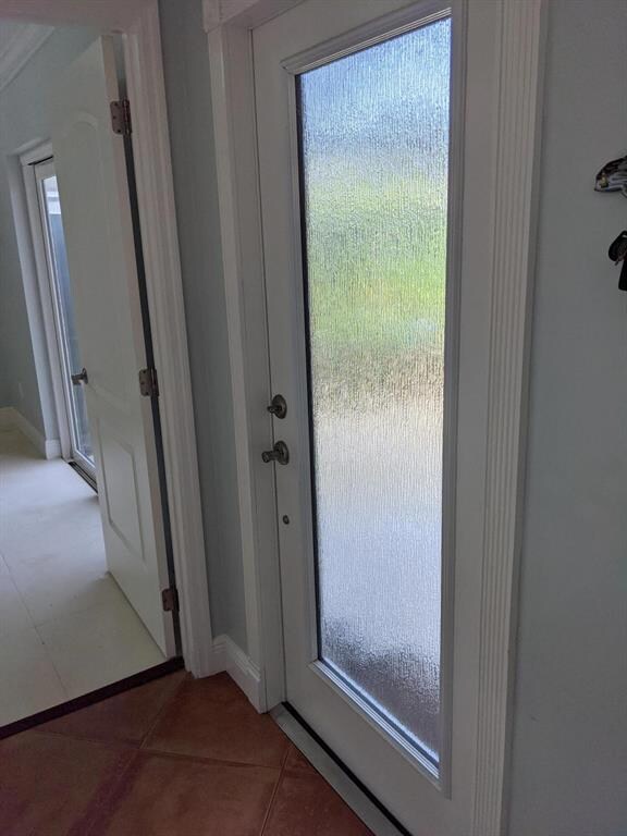 1077 Summit Trail Cir unit A, West Palm Beach, FL 33415 - photo 2