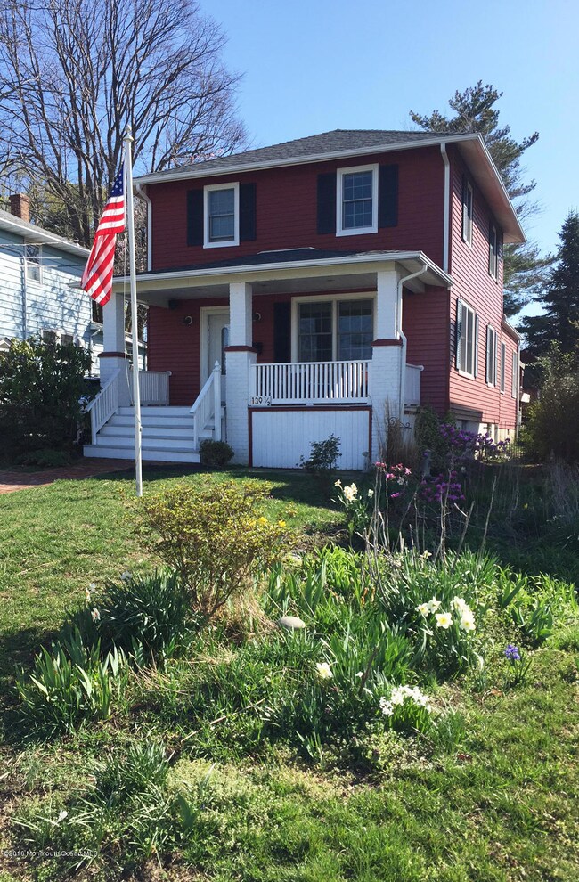 139 1/2 Center Ave, Atlantic Highlands, NJ 07716 - photo 2