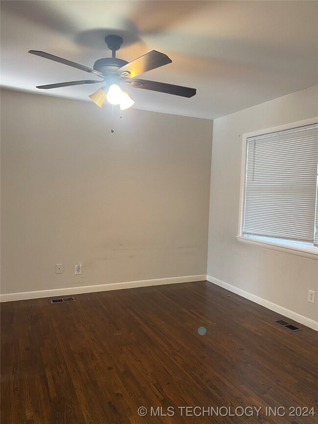 321 E Fry Terrace, Claremore, OK 74017 - photo 6