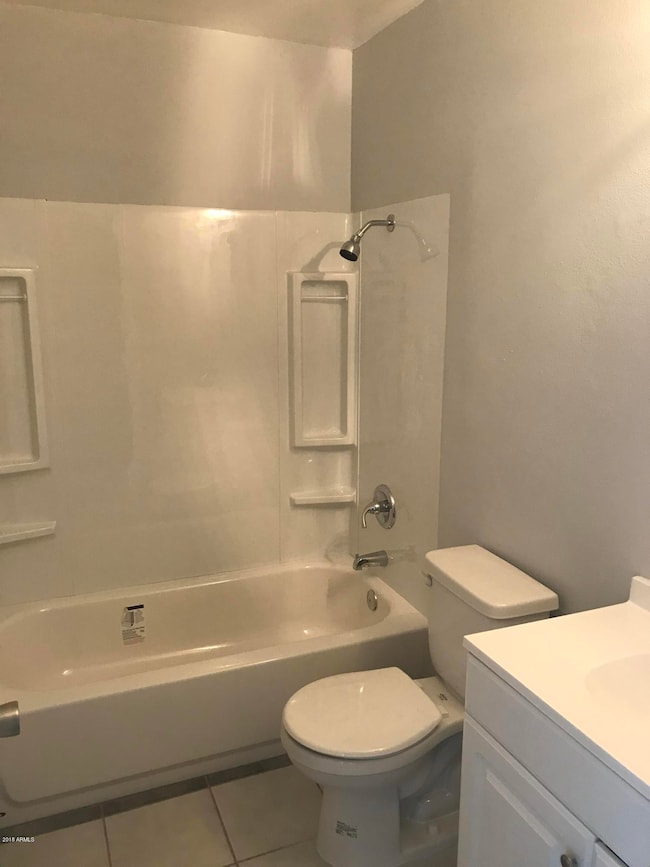 907 N Grand unit a, Mesa, AZ 85201 - photo 2