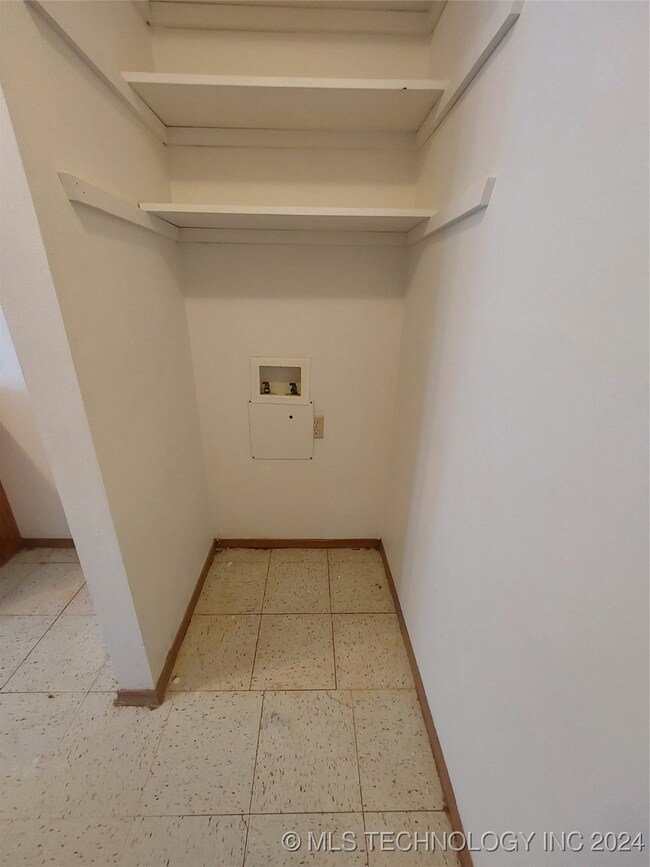 608 E Sequoyah, Locust Grove, OK 74352 - photo 7