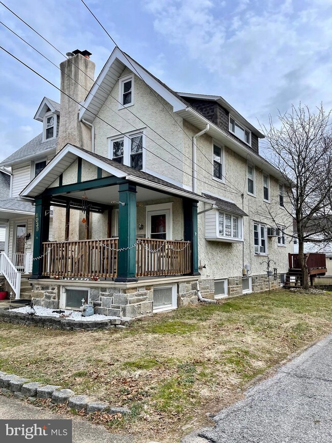 4038 Lasher Rd, Drexel Hill, PA 19026 - photo 2