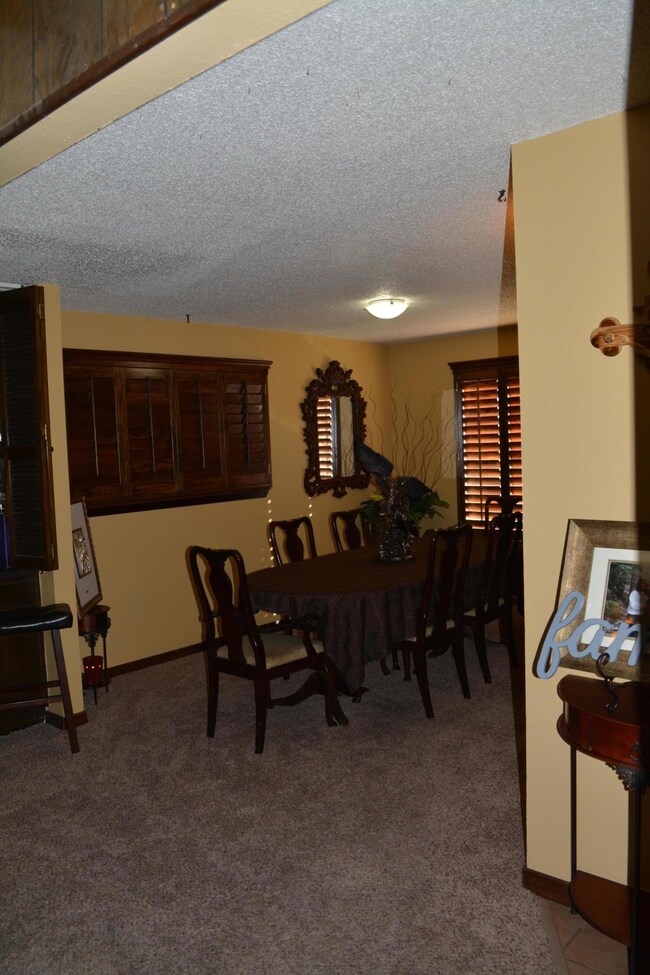 10135 Stoneway Dr, El Paso, TX 79925 - photo 6