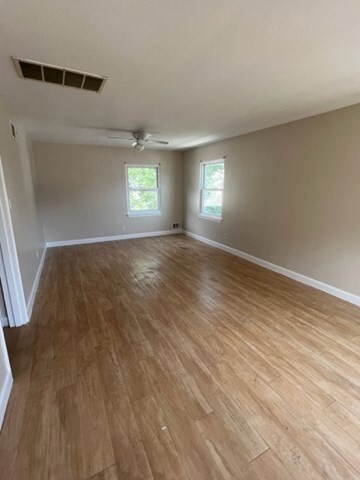 189 Pleasant St unit 2, Marblehead, MA 01945 - photo 6