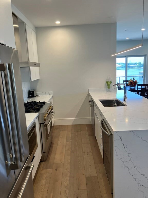 60 Newbury St unit 7, Quincy, MA 02171 - photo 2