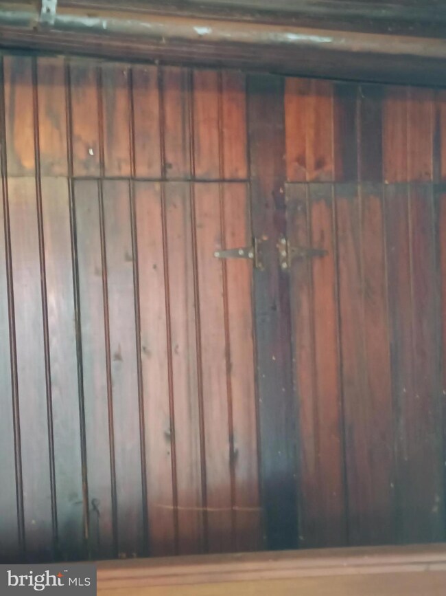 117 N Front St, Darby, PA 19023 - photo 2