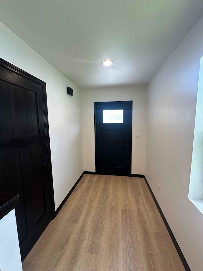 1213 Vanderbraak St, Green Bay, WI 54302 - photo 2