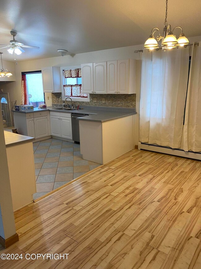 6229 Camrose Dr, Anchorage, AK 99504 - photo 3