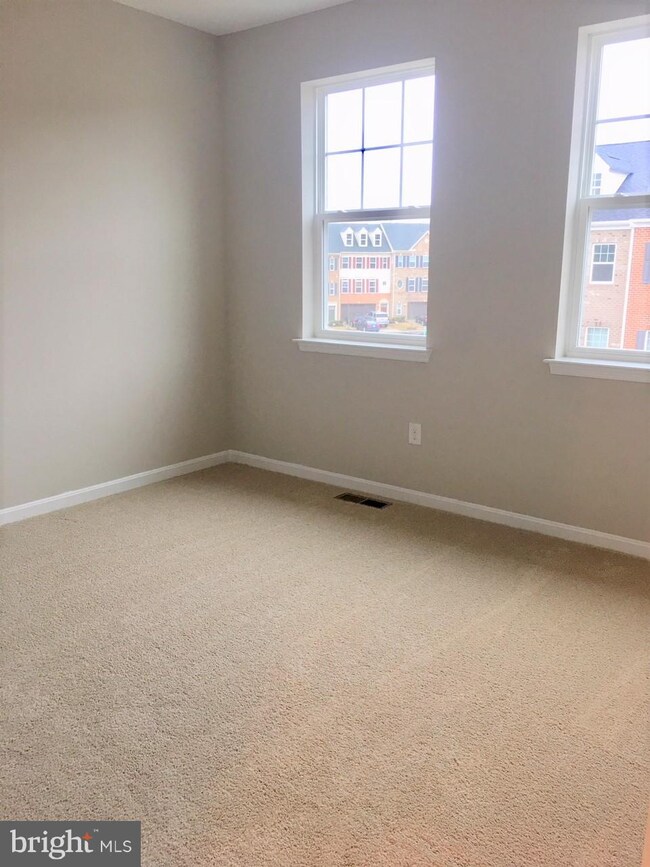 15613 Sunningdale Place, Upper Marlboro, MD 20772 - photo 3