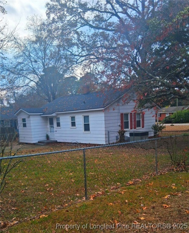 501 Roxie Ave, Fayetteville, NC 28304 - photo 4