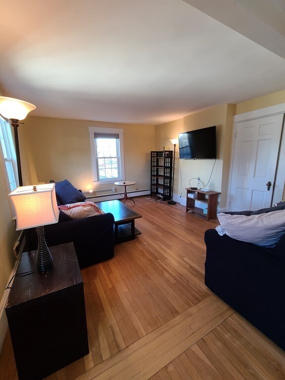 24 Farwell Place unit 3, Cambridge, MA 02138 - photo 3