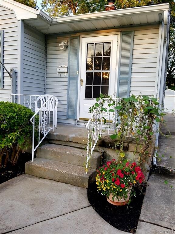 201 Hagen Ave, North Tonawanda, NY 14120 - photo 2