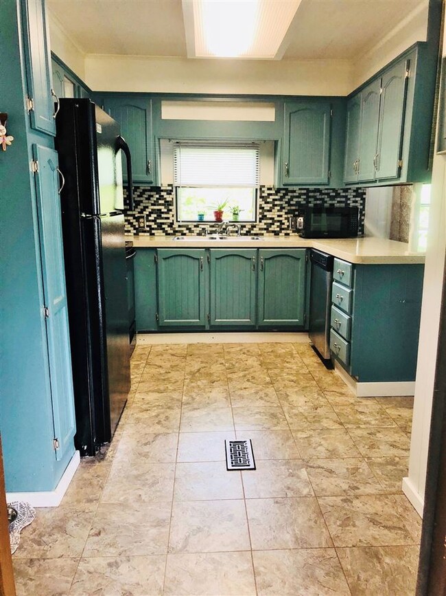 48 Donna Dr, Exeter, NH 03833 - photo 7