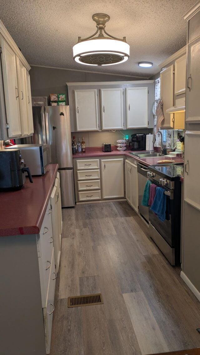 129 Sandhill Blvd, Fort Pierce, FL 34982 - photo 2