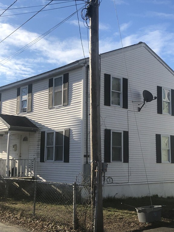 1 Marshalls Way, Lawrence, MA 01841 - photo 4