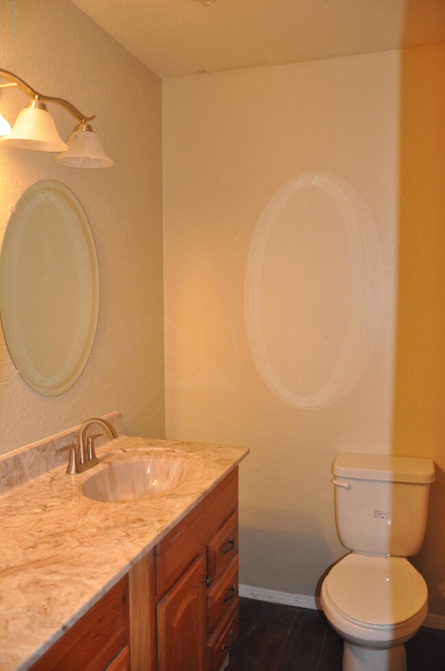 606 N Jordan St, Bloomfield, NM 87413 - photo 5