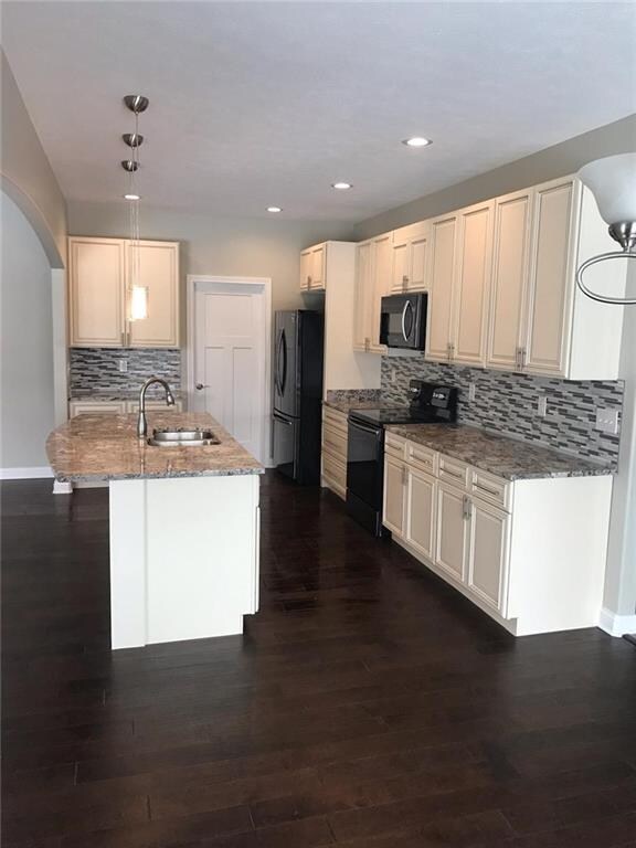 5297 Breccia Dr, Plainfield, IN 46168 - photo 4