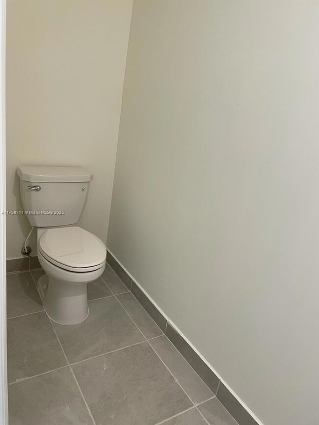 3419 W 112th Terrace unit 3419, Hialeah, FL 33018 - photo 6