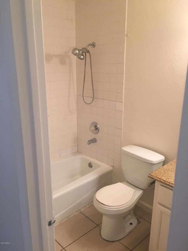 2341 N 58th Ln unit 3, Phoenix, AZ 85035 - photo 7