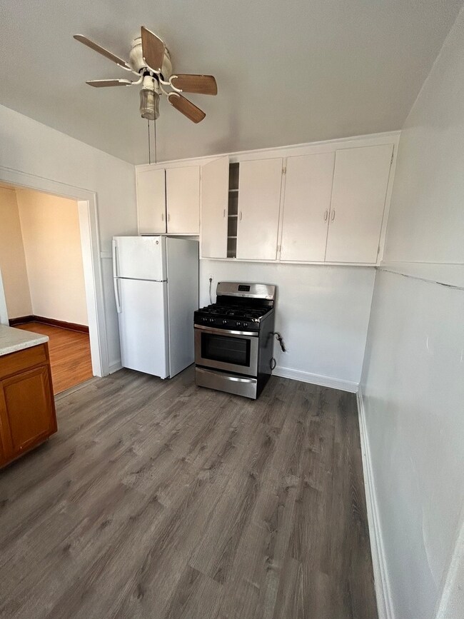 3149 N Long Ave unit 3, Chicago, IL 60641 - photo 7