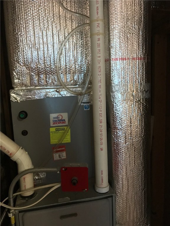 23 Magnolia St, Pawtucket, RI 02860 - photo 5