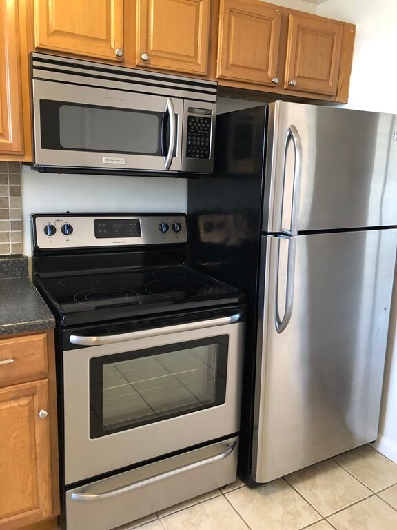 3 Richardson St unit E4, Wakefield, MA 01880 - photo 6