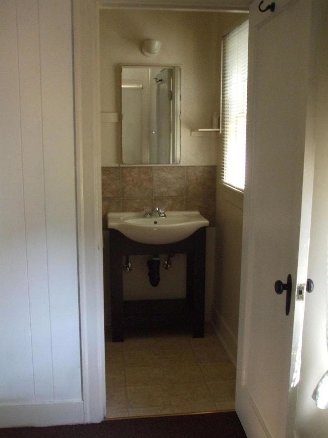 1437 Spruce St, Redding, CA 96001 - photo 6