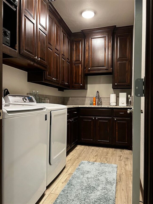 12135 NE Deer Ridge Trail, Elgin, OK 73538 - photo 7