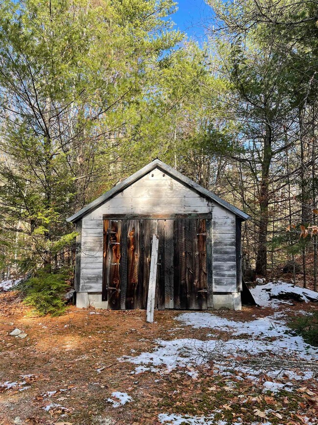 187 2nd Nh Turnpike, Windsor, NH 03244 - photo 4