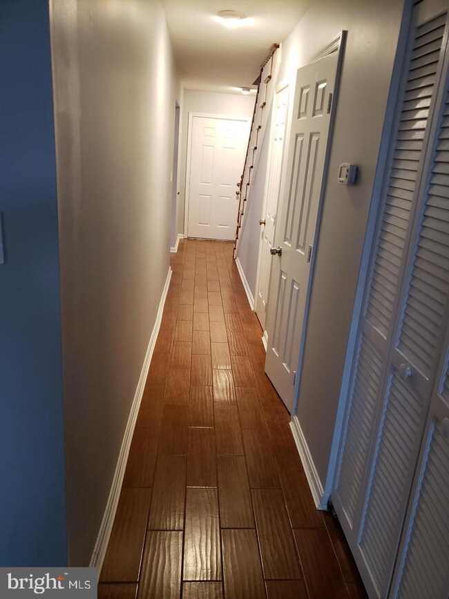 18155 Olde Port Ln, Triangle, VA 22172 - photo 5