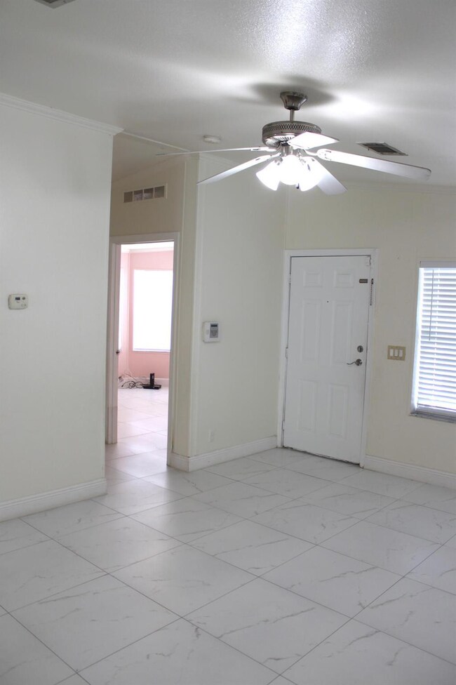 13171 SW 9th Ct, Davie, FL 33325 - photo 5
