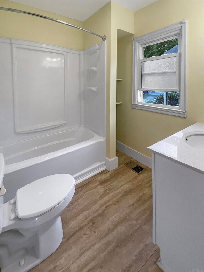 1 Yorkshire Dr, Newburgh, IN 47630 - photo 7